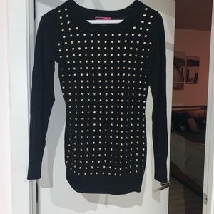 Sweater- gold studs